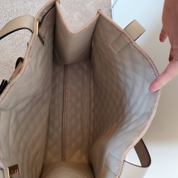 Calvin Klein Gold Tote - Picture 4 of 9